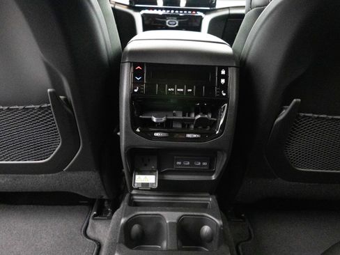 New 2026 Jeep Grand Cherokee L Limited w/ Limited Altitude Package AWD/4WD image 23