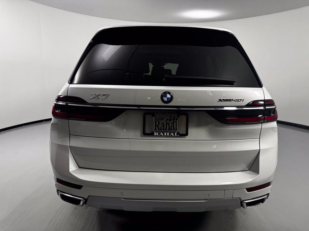 Certified 2023 BMW X7 xDrive40i w/ Executive Package AWD/4WD image 7