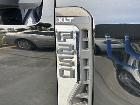 Used 2026 Ford F250 XLT AWD/4WD image 8