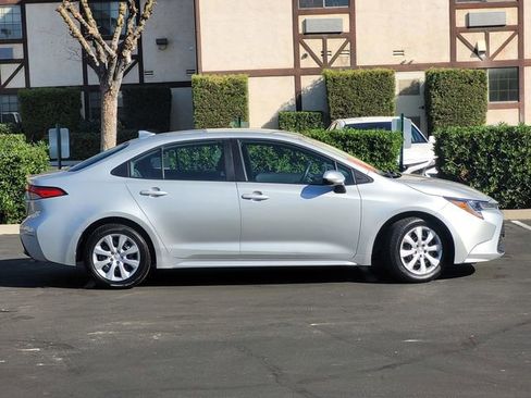 Used 2024 Toyota Corolla LE image 4