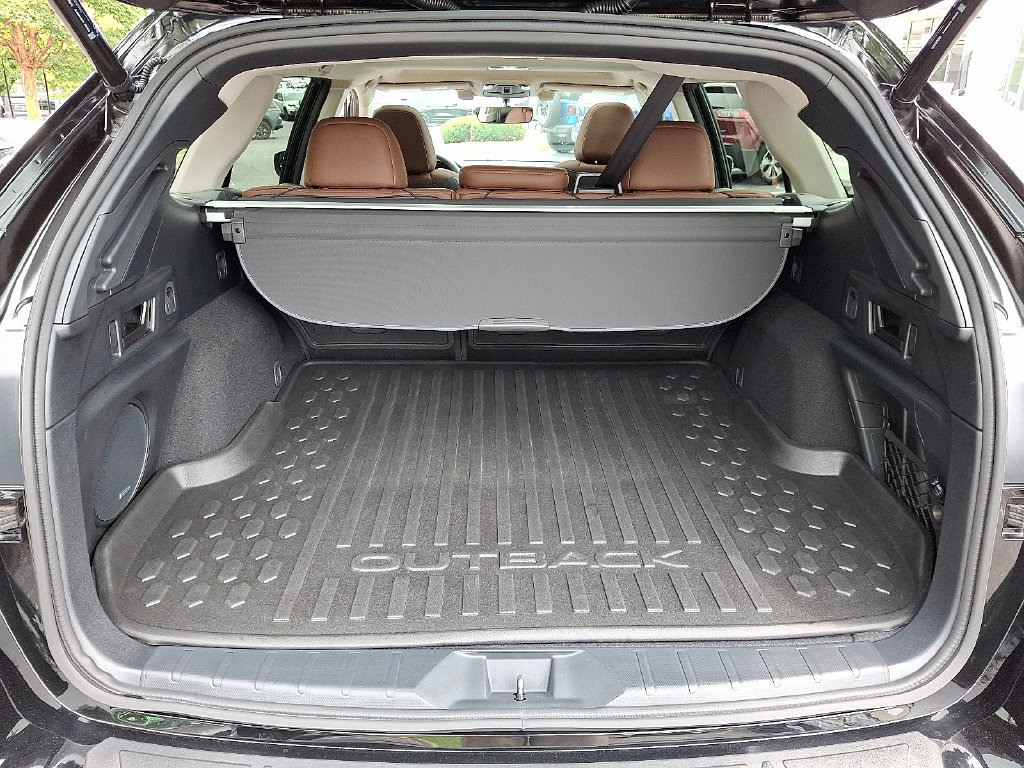 Used 2022 Subaru Outback Touring XT AWD/4WD image 32