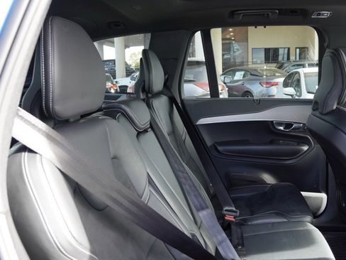 Used 2019 Volvo XC90 T6 R-Design w/ Advanced Package image 21
