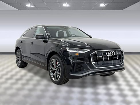 Used 2022 Audi Q8 Premium Plus AWD/4WD image 7