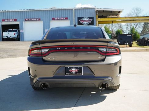 Used 2019 Dodge Charger R/T RWD image 13