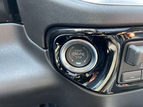 New 2026 GMC Sierra 1500 Elevation w/ Elevation Premium Package AWD/4WD image 17