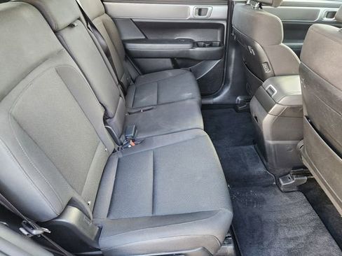 Used 2025 Hyundai Santa Fe SE FWD image 14