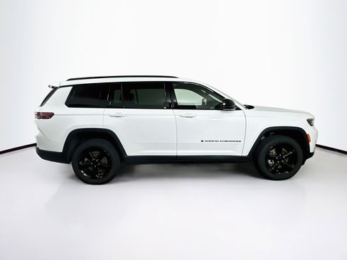 Used 2023 Jeep Grand Cherokee L Laredo AWD/4WD image 10