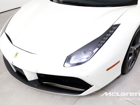 Used 2018 Ferrari 488 Spider RWD image 31