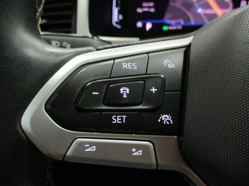 Used 2021 Volkswagen Atlas SEL Premium image 29