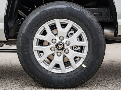 New 2025 Toyota Tacoma SR5 image 18