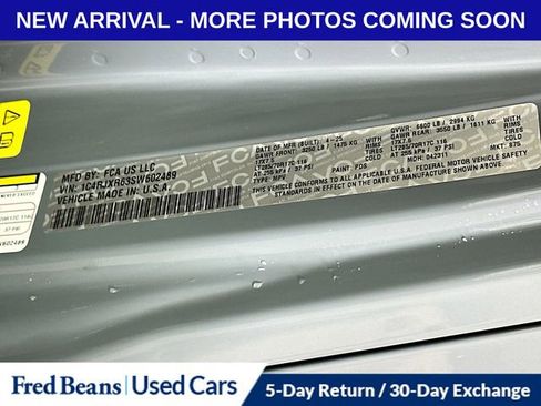 Used 2025 Jeep Wrangler Unlimited Rubicon 4xe AWD/4WD image 32