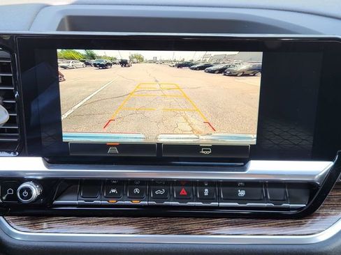 Used 2024 GMC Sierra 1500 Elevation image 18