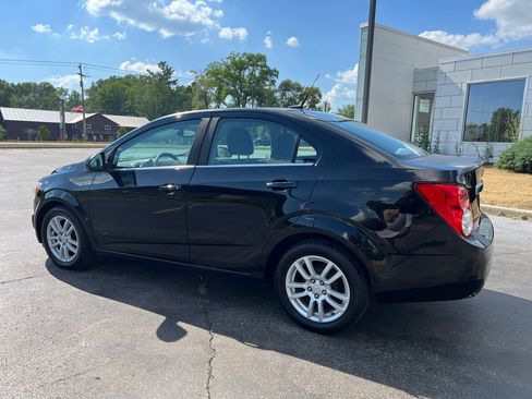 Used 2012 Chevrolet Sonic LT image 4