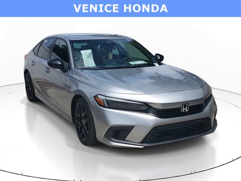 Used 2023 Honda Civic Sport image 1