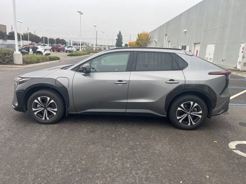 Used 2024 Toyota bZ4X XLE image 8