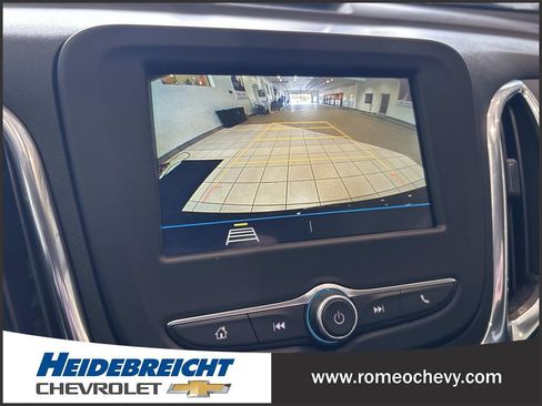 Used 2019 Chevrolet Equinox LT FWD image 22