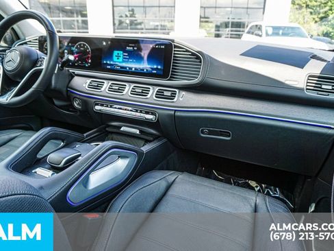 Used 2024 Mercedes-Benz GLS 450 4MATIC image 27