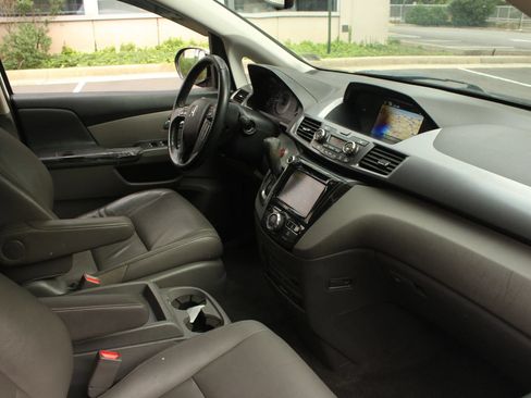 Used 2014 Honda Odyssey Touring image 26