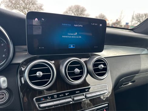 Used 2020 Mercedes-Benz GLC 300 image 45