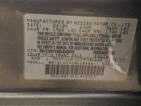 Used 2025 Nissan Versa SR w/ Trunk Package image 33