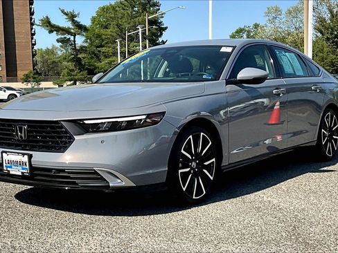 Certified 2025 Honda Accord Touring image 1