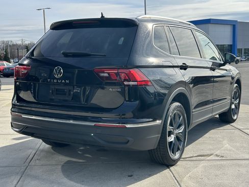 Used 2022 Volkswagen Tiguan SE image 7
