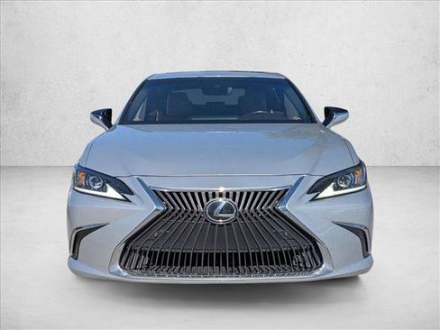 Used 2019 Lexus ES 350 image 2