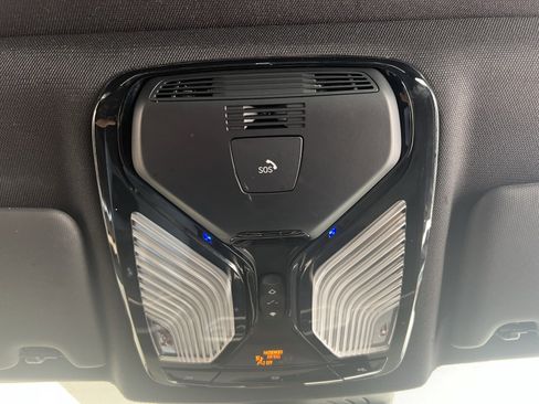 Used 2022 BMW M440i Coupe image 25