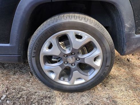 Used 2020 Jeep Compass Limited image 10