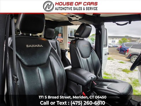 Used 2016 Jeep Wrangler Unlimited Sahara w/ Dual Top Group AWD/4WD image 36