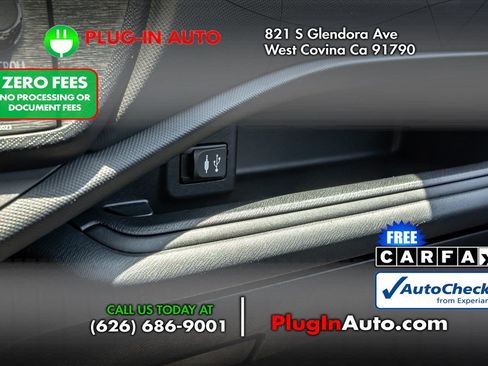 Used 2012 Toyota Prius C Four FWD image 21