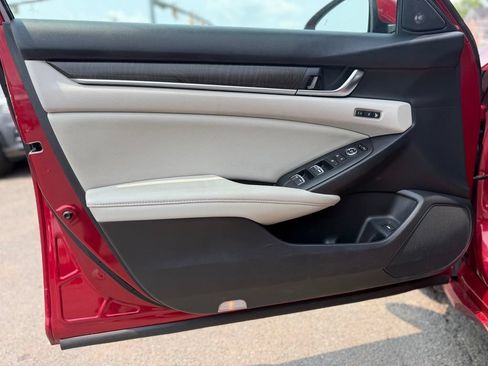 Used 2018 Honda Accord EX-L image 25