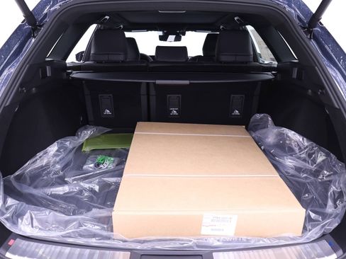 New 2025 Toyota Crown Signia Limited image 15