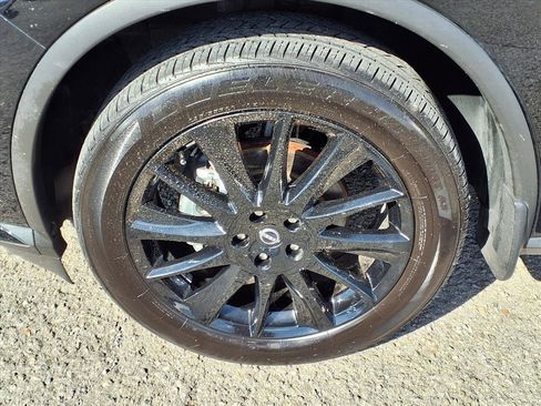 Used 2024 Nissan Murano SV w/ SV Midnight Edition Package image 17