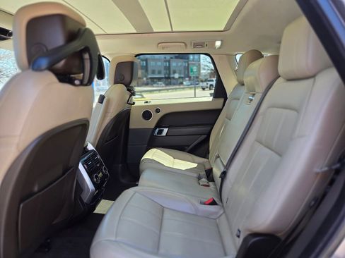 Used 2022 Land Rover Range Rover Sport HSE Silver Edition image 23