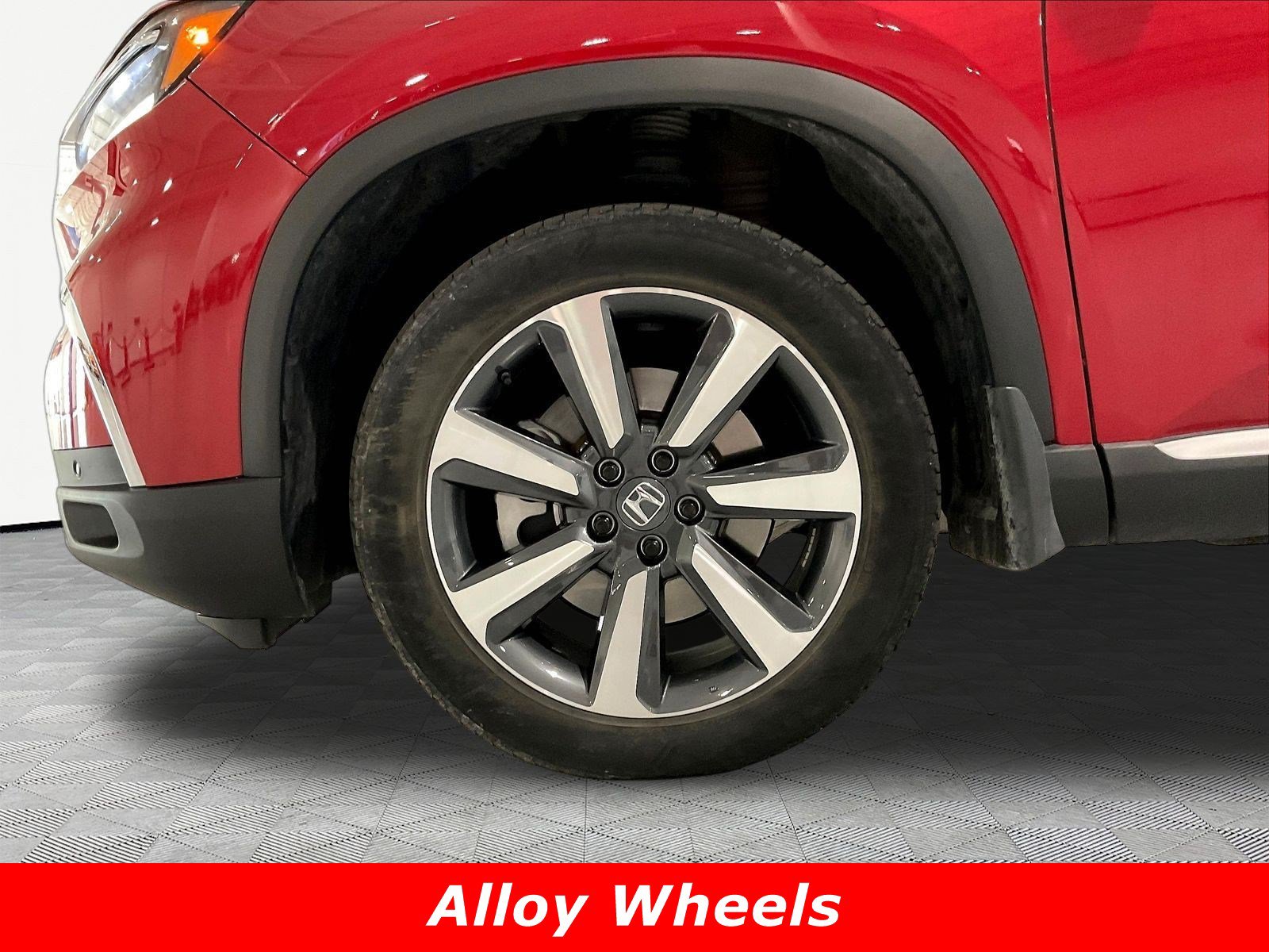 Used 2025 Honda Pilot Touring image 35