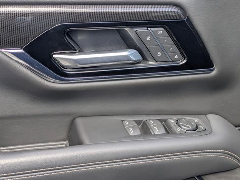 Certified 2025 GMC Yukon Elevation image 22