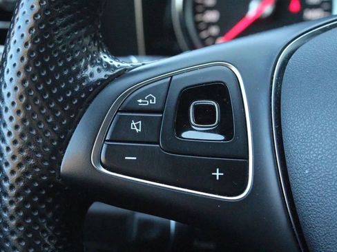 Used 2017 Mercedes-Benz E 300 4MATIC image 14