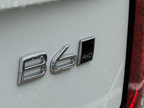 New 2026 Volvo XC90 B6 Plus w/ Protection Package Premier AWD/4WD image 8