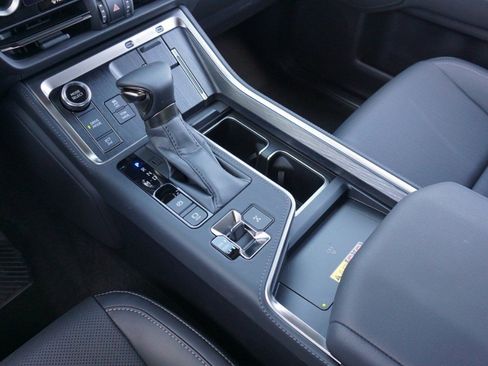 Used 2025 Lexus GX 550 GX 550 Premium+ w/ Accessory Package (2T) image 21