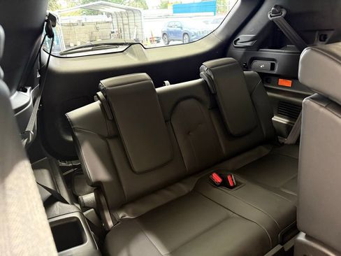 Used 2024 Mitsubishi Outlander SEL Black Edition image 29