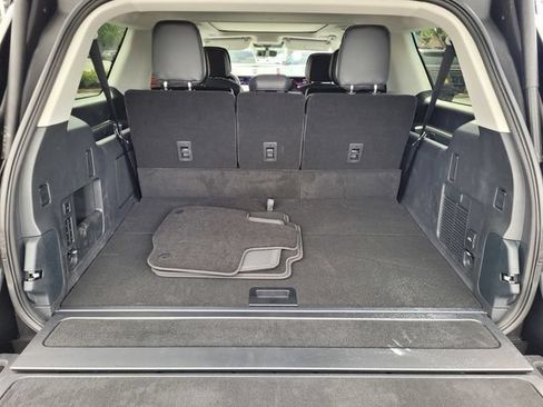 New 2026 Lincoln Navigator L Reserve AWD/4WD image 18