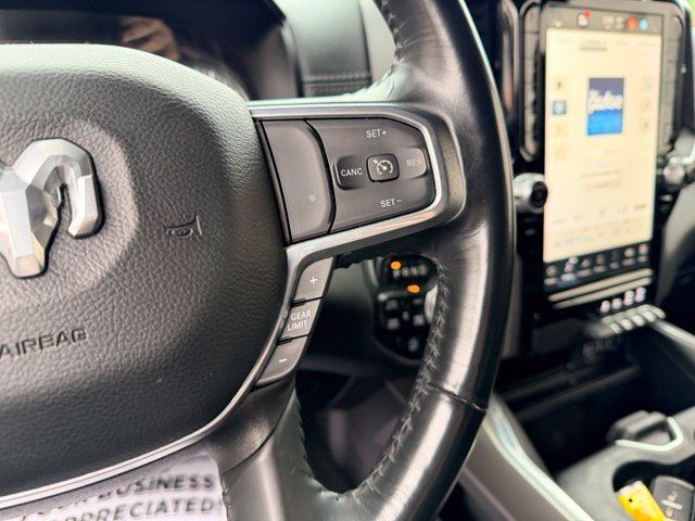 Used 2022 RAM 1500 Laramie AWD/4WD image 26