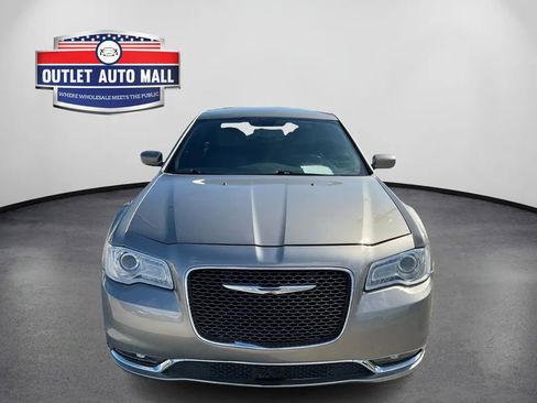 Used 2014 Chrysler 300 image 8