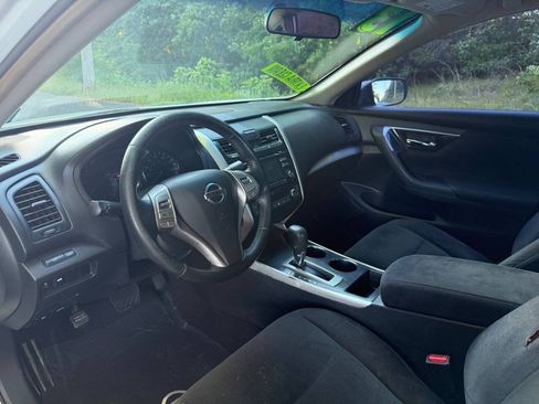 Used 2013 Nissan Altima 2.5 SV FWD image 11
