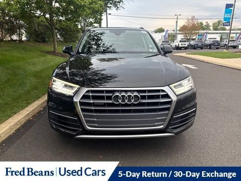 Used 2018 Audi Q5 2.0T Premium Plus w/ Premium Plus Package AWD/4WD image 2