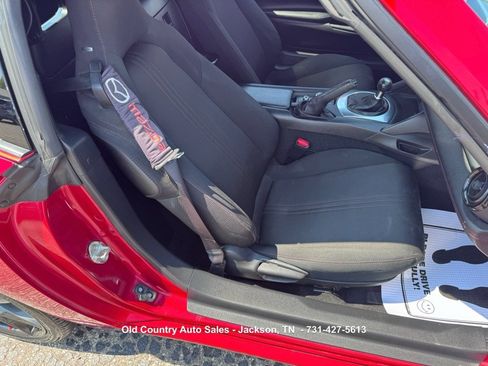 Used 2017 MAZDA MX-5 Miata RF Club RWD image 20