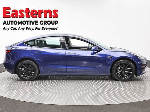 Used 2023 Tesla Model 3 Standard Range RWD image 4