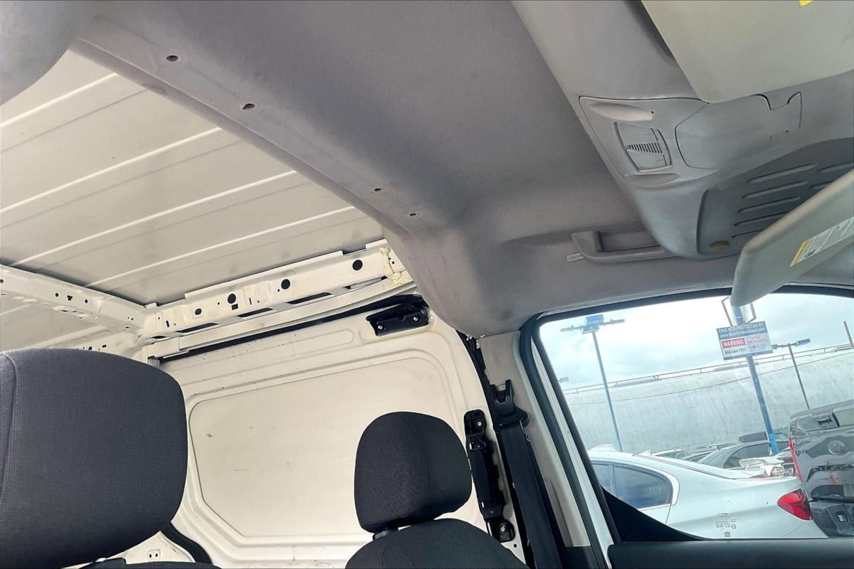 Used 2015 Ford Transit Connect XL FWD image 22