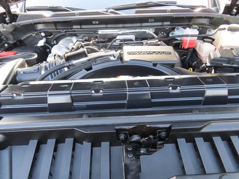 Used 2024 GMC Sierra 2500 AT4 w/ AT4 Premium Plus Package AWD/4WD image 13
